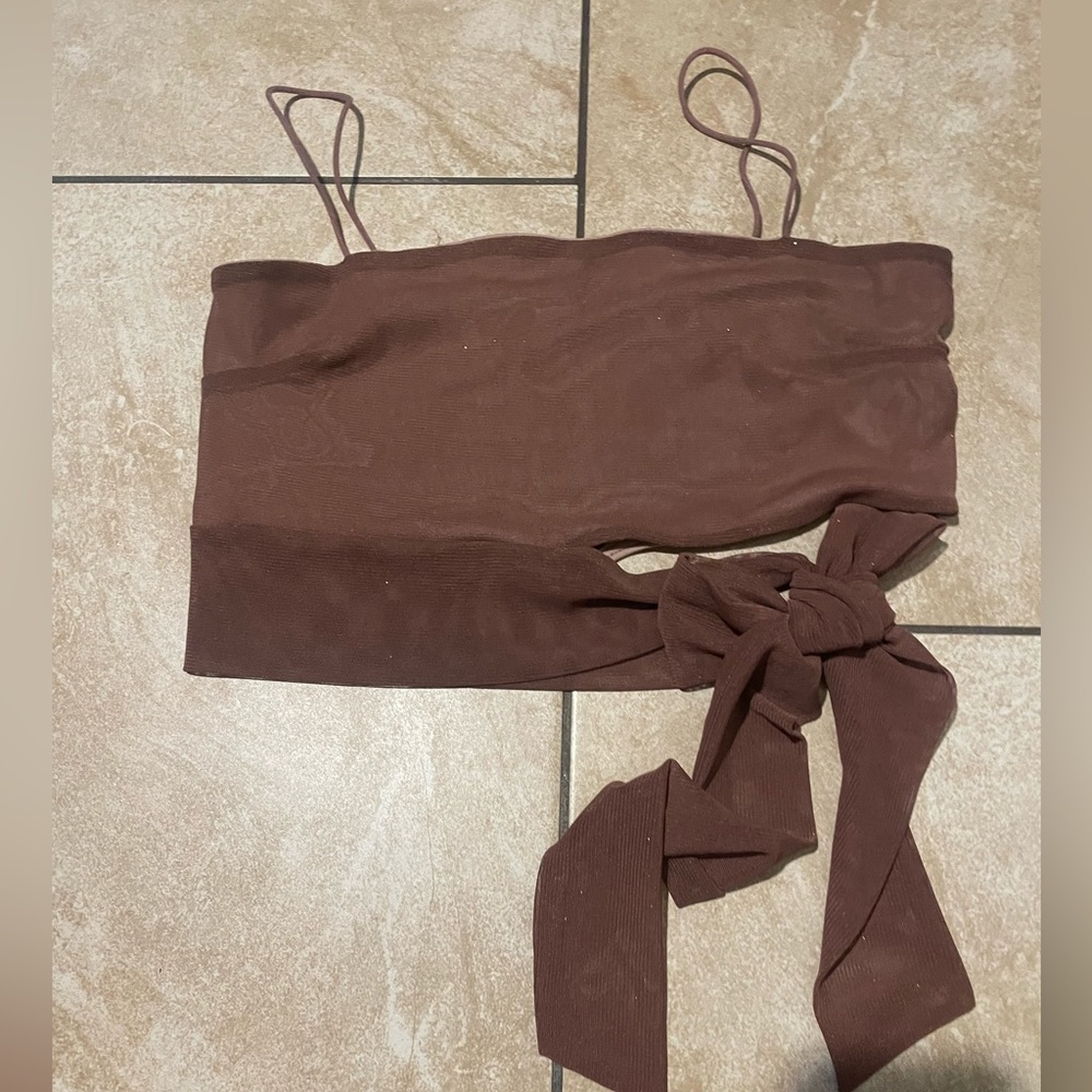 Brownish glittery top💗